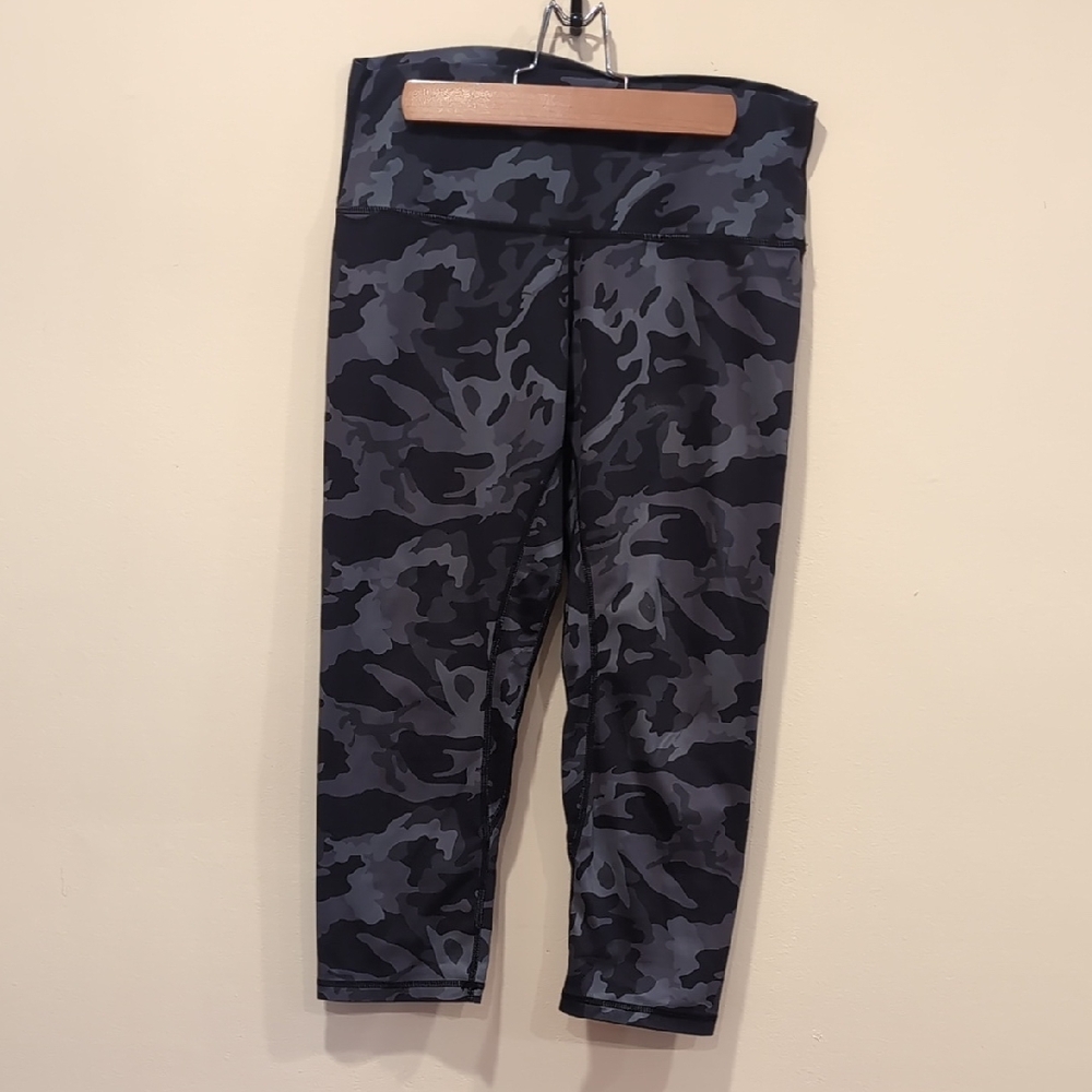 Lululemon Athletica Black and Gray Athletic Leggings